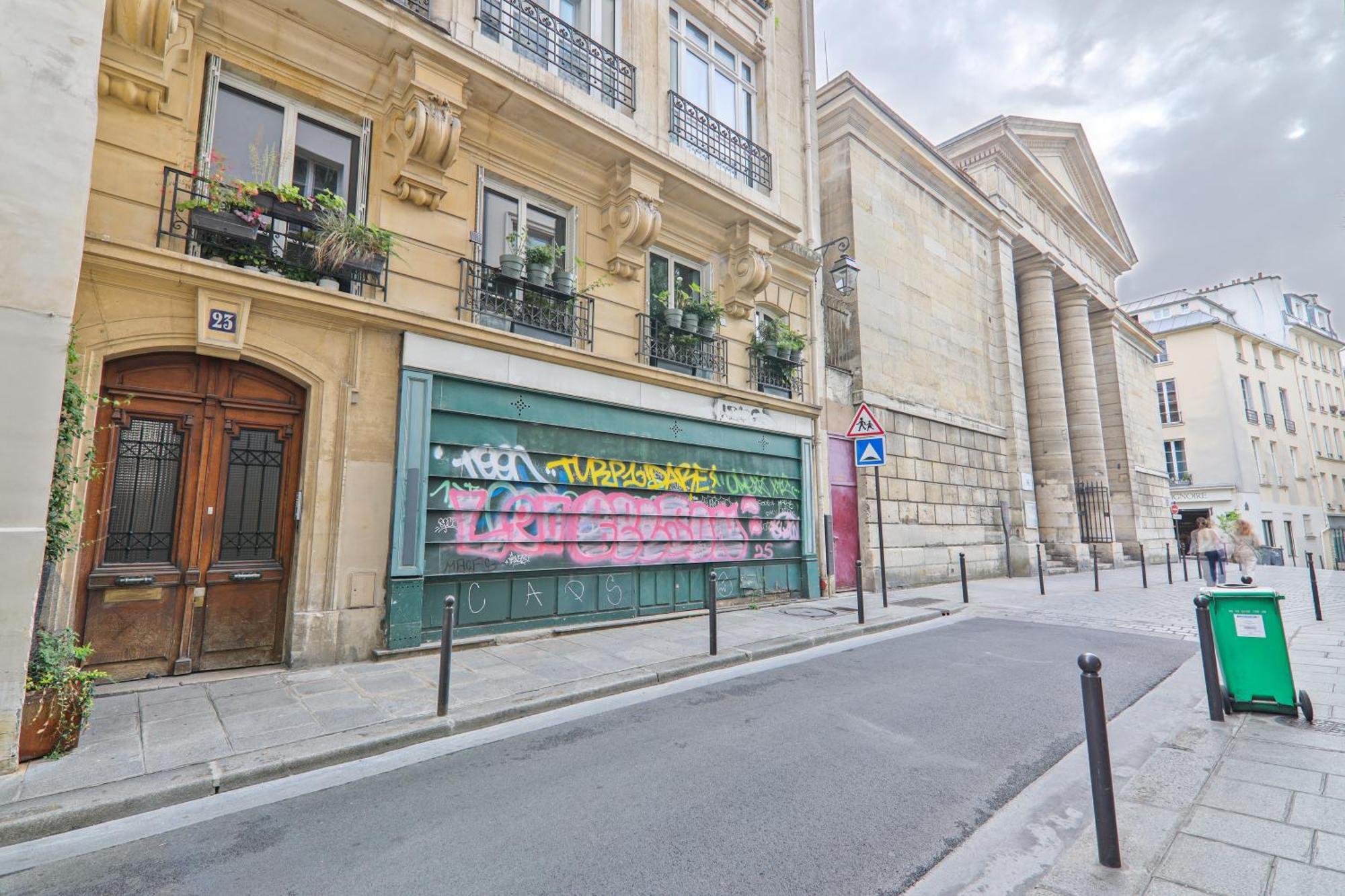 Center Of Luxurious Free Netflix Apartment Paris